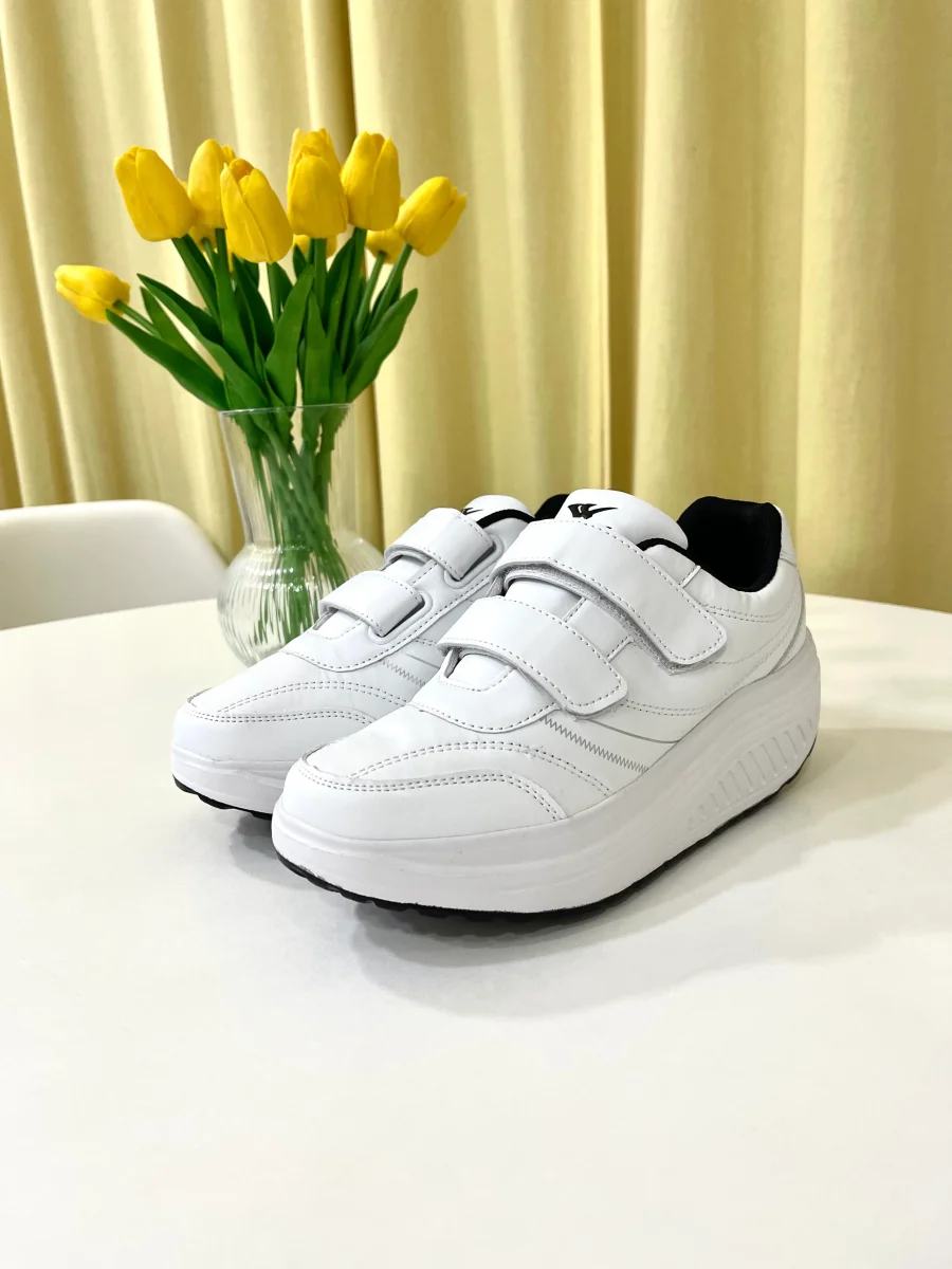 Scarpe Basculanti Bianco Modello Bali in Eco Pelle Con Strappi - immagine 5