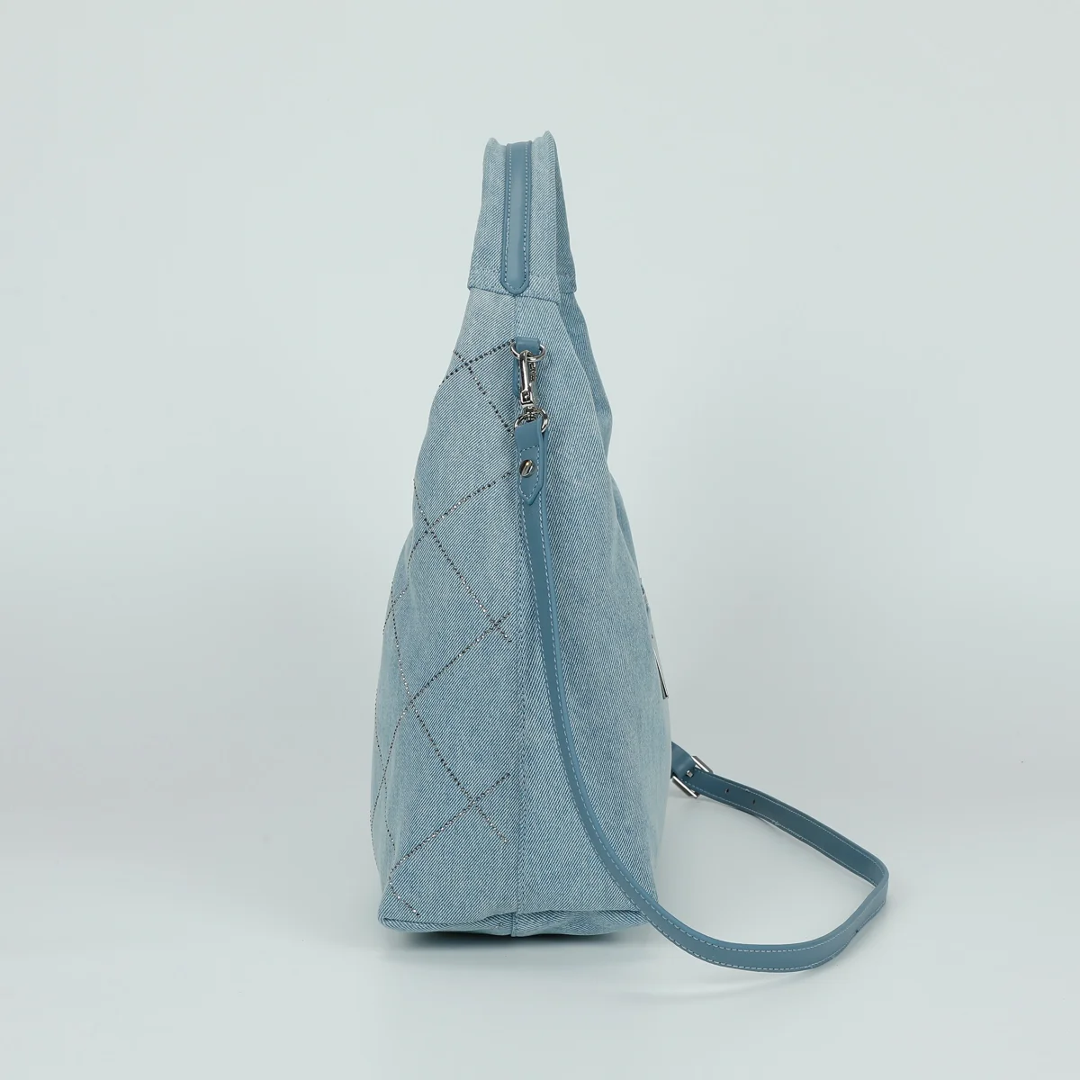 BORSA A SACCA IN JEANS CON STRASS - immagine 4